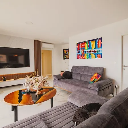 Srdella بودْسْتغانا