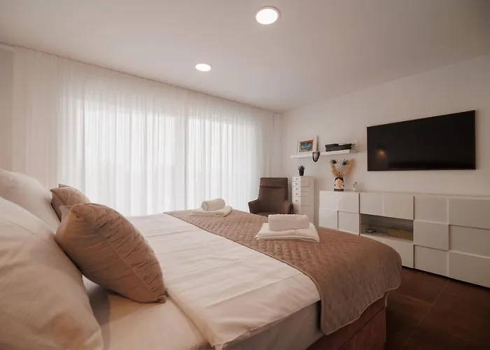 Srdella Villa Podstrana