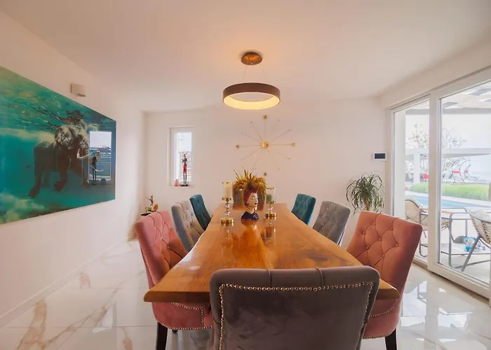 Srdella Villa Podstrana